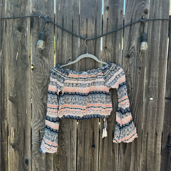 Abercrombie and Fitch Pink Blue White Scoop Neck Off Shoulder Crop Top small - Picture 1 of 12
